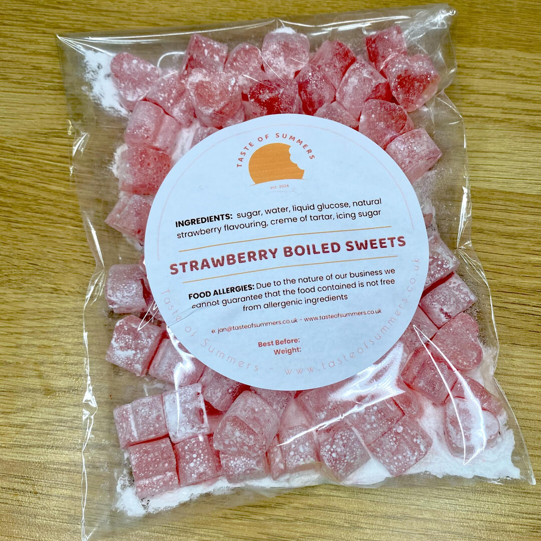 Strawberry Heart Sweets (200g bag or tin)